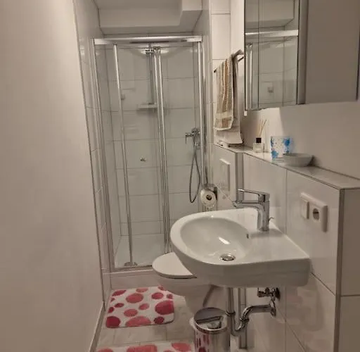 빌라 Bungalow, Uneinsehbar, 8 Personen Maximal, 3 Personen Oben, 5 Unten